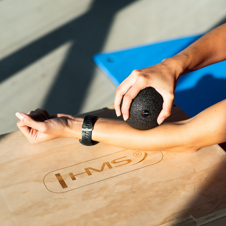 Piłka do masażu HMS BLM01 10 cm