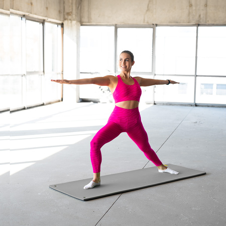 Mata fitness klubowa z otworami HMS PREMIUM MFK03 szaro - czarna