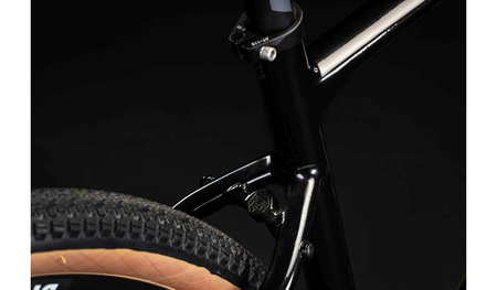 Rower gravel Kross Esker 6.0 2025 czarny