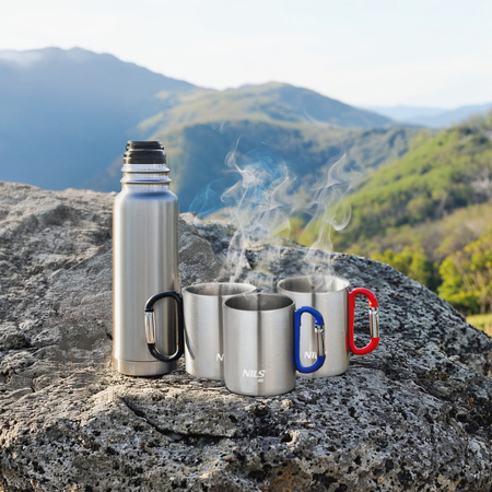 Kubek kempingowy z karabińczykiem NILS CAMP NC17110 300 ml czerwony