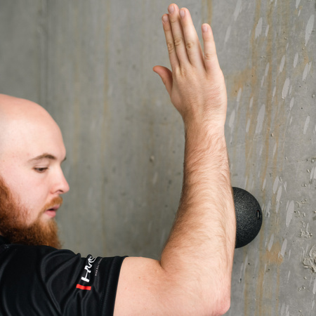 Piłka do masażu HMS BLM01 12 cm